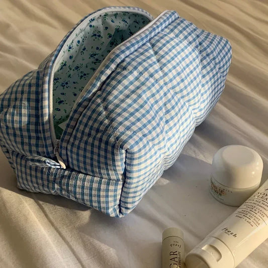 Yiyueqianlicn Cotton Quilted Checkered Cosmetic Bag