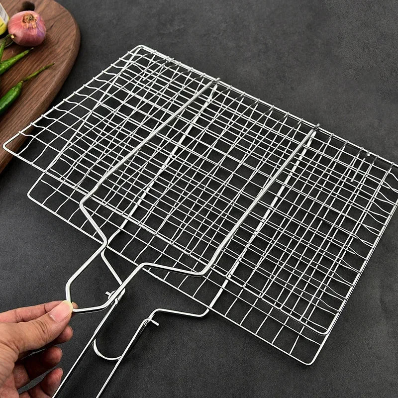 Grill basket, stainless steel with foldable handle for vegetables and small foods