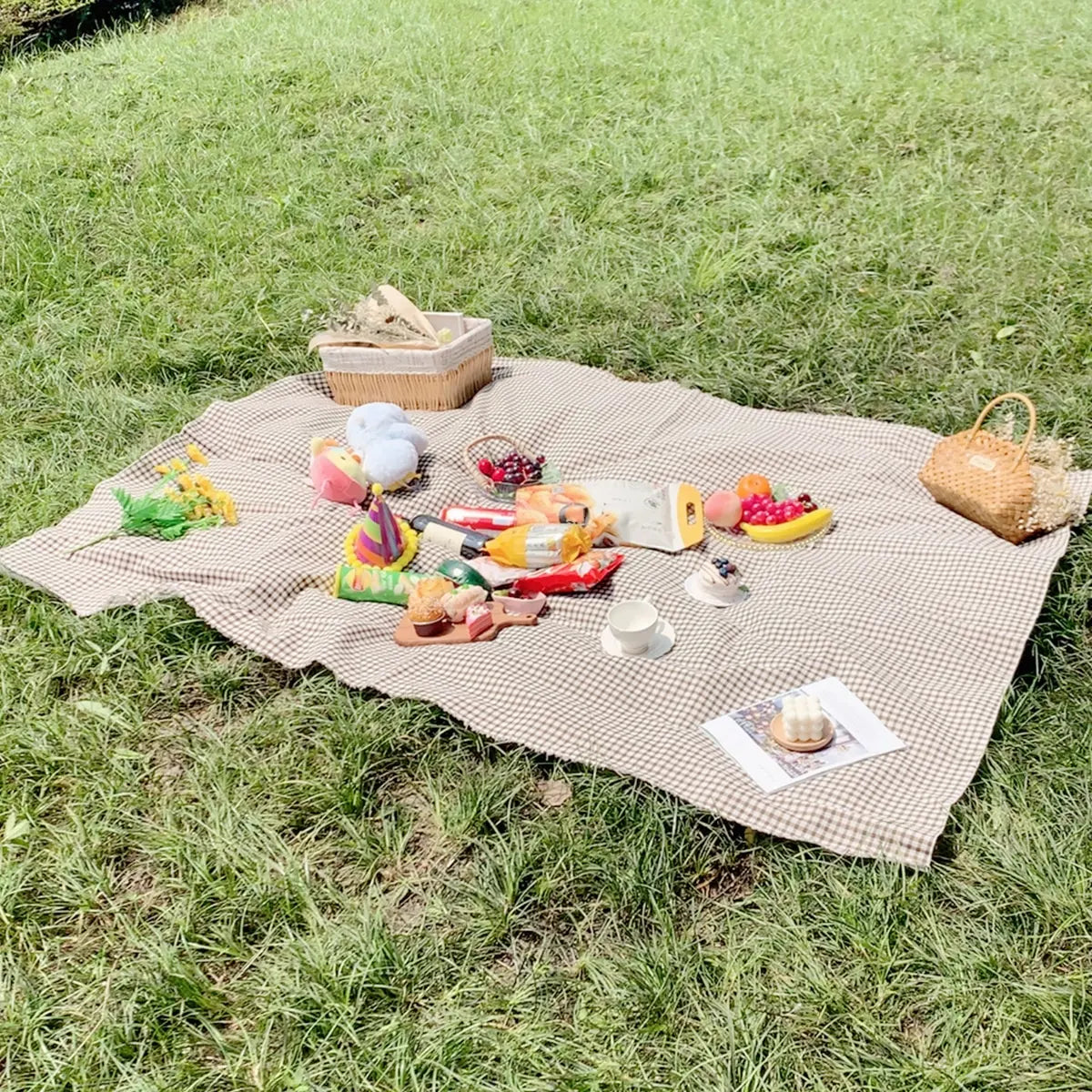 Rde Picnic Outdoor Blanket Foldable Gingham Mat Tablecloth