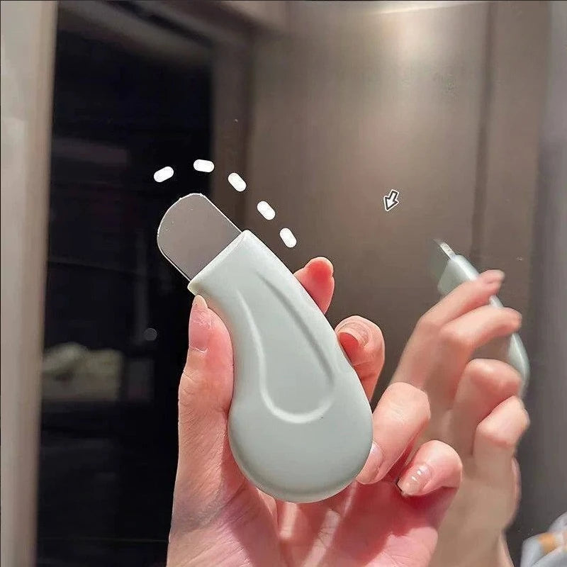 Silicone nose blackhead remover tool, gray-green handheld facial scraper with metal spatula head