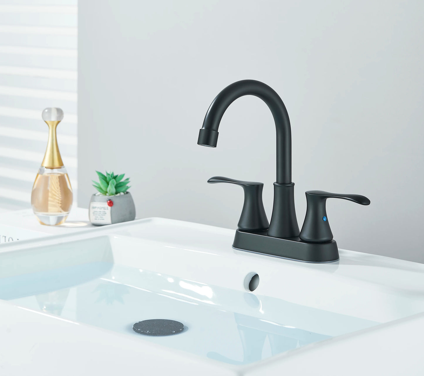 Suguword Dual Handle Center Set Bathroom Sink Faucet