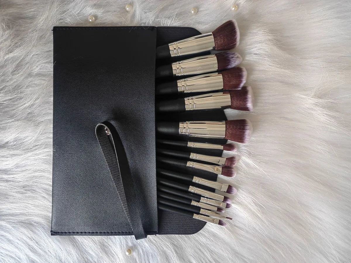 14 Piece Makeup Brush Set For Beginners With Soft Synthetic Bristles